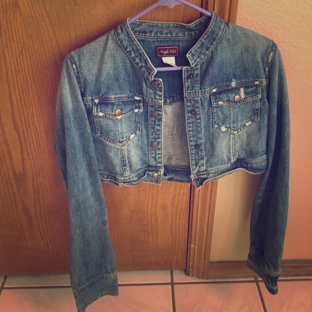 Short jean jacket